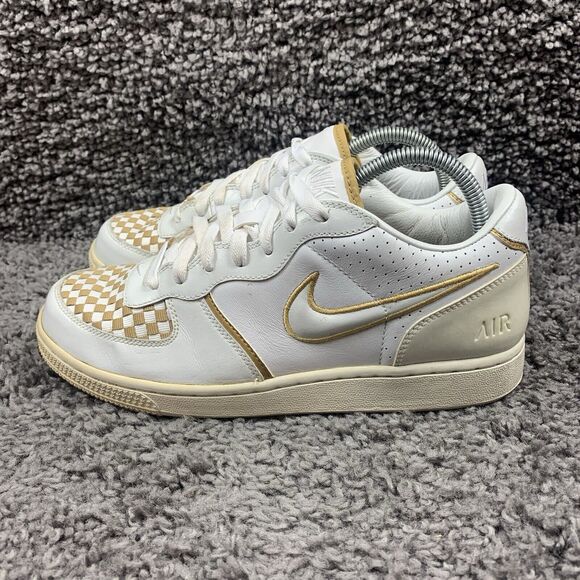 Nike Air Zoom Infiltrator Mens Size 8 White & Gold Walking Sneakers